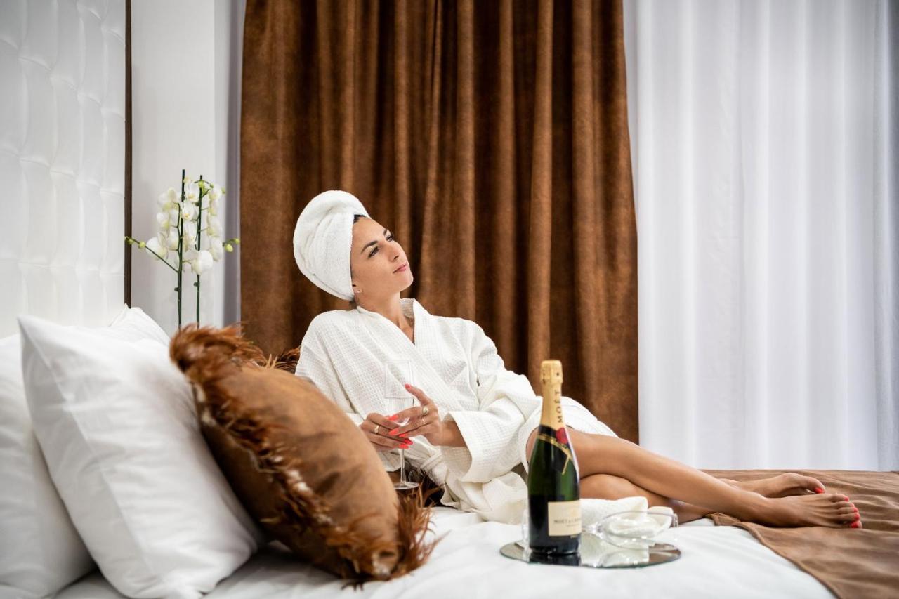 Castello Luxury Residence With Private Jacuzzi ハニア エクステリア 写真